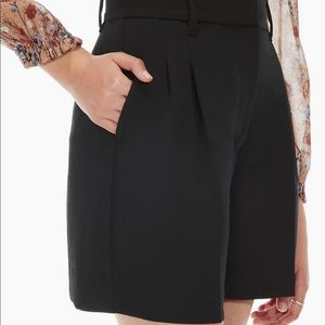 Aritzia Wilfred Effortless Short 5” black size 6